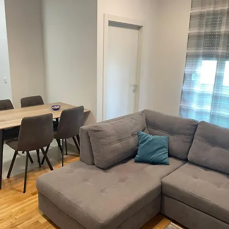 Diana Parking Free * 扎达尔