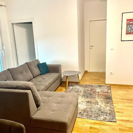 Diana Parking Free 扎达尔