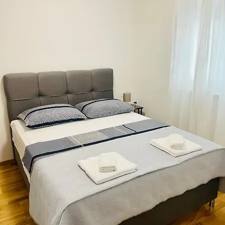 Diana Parking Free * 扎达尔